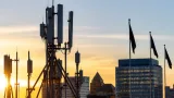 Bell cède 49,9 % de ses tours cellulaires à la Caisse pour 2,45 G$ et crée une nouvelle société à Montréal